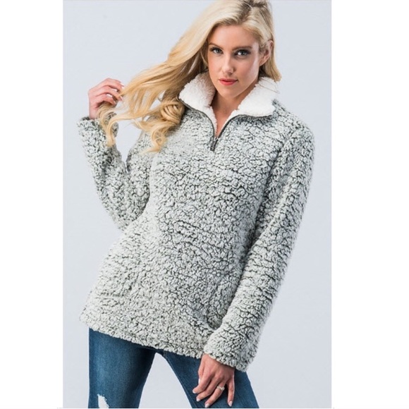 Tops - Sherpa pullover
